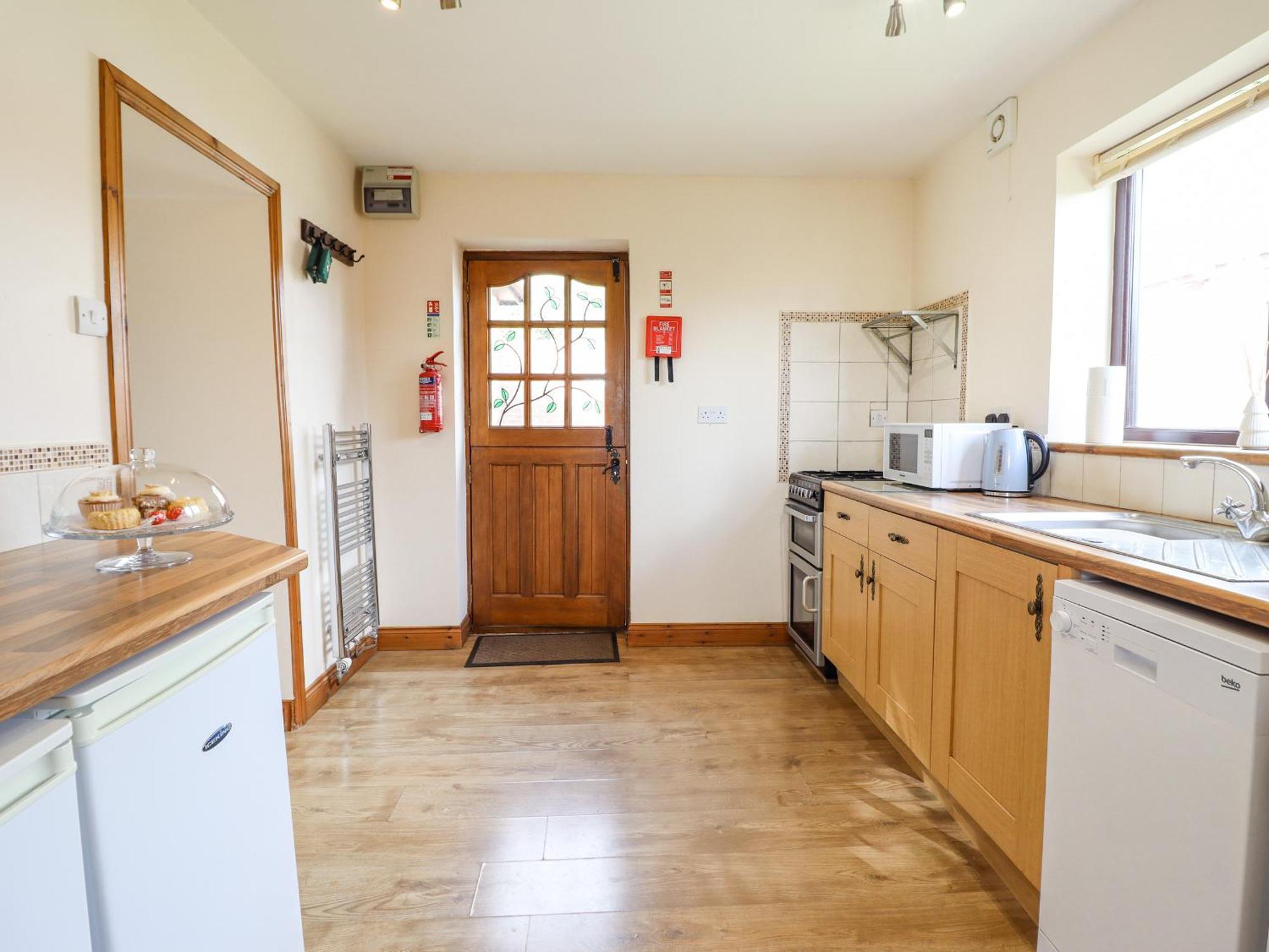 Bwthyn Ty Newydd Villa Dolanog Exterior photo